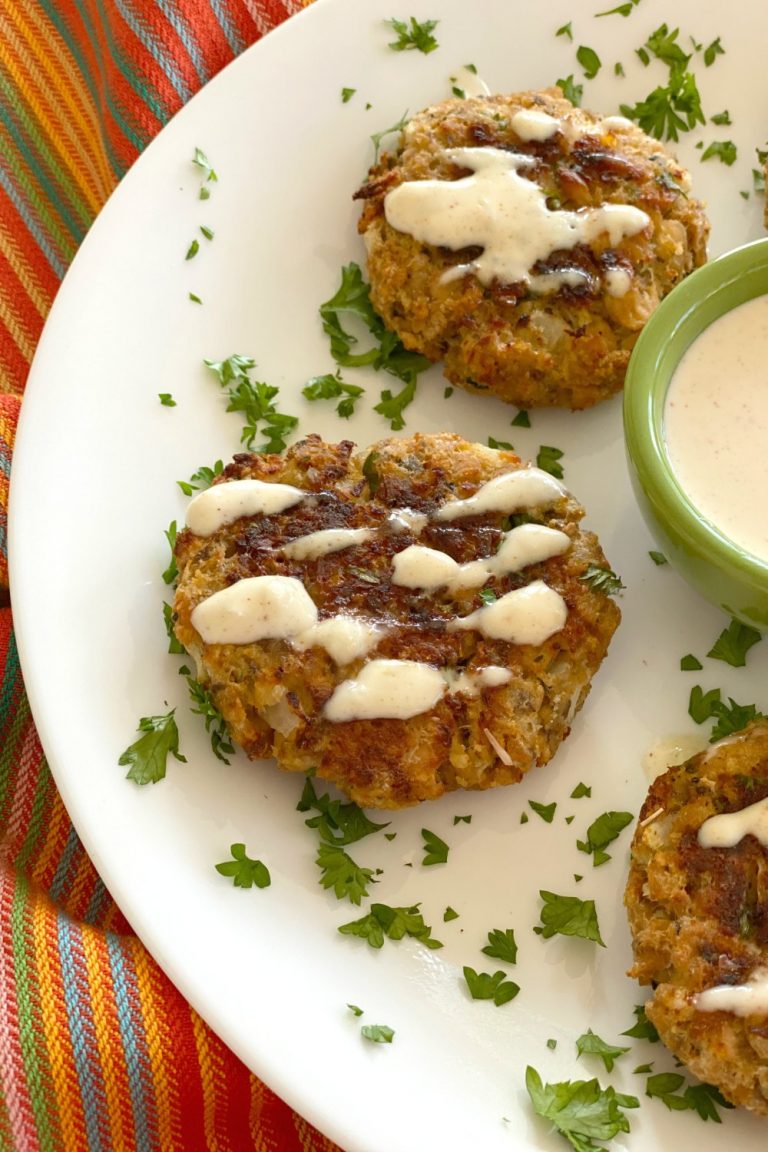 Baked Salmon Cakes (Patties or Muffin Tin Style) - The Dinner-Mom