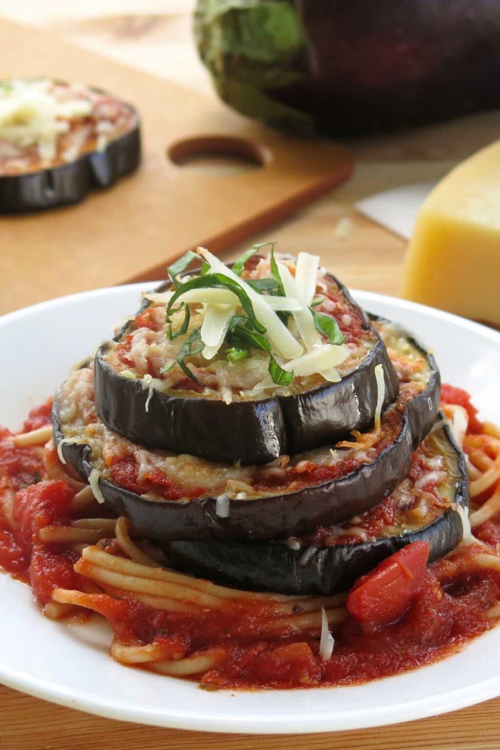 Eggplant Parmesan Stacks (No Breadcrumbs) - The Dinner-Mom